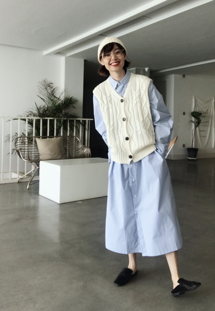 我是李小楠啊-福建省·福州市·仓山区--平时跟朋友出去吃饭逛街,都会拍一些照片,顺便就用作购买服装的买家秀了,淘气值1212,没给过商家差评。很喜欢拍照,喜欢的东西都会很认真去做
