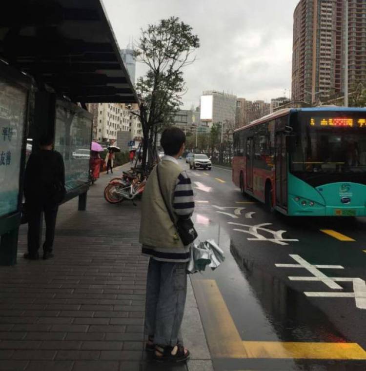 末子-广东省·深圳市·福田区--接寄拍