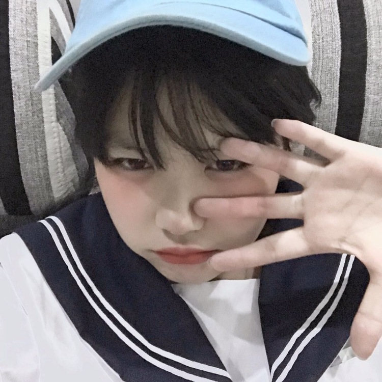 奈奈生-重庆市·县·垫江县--接寄拍,衣服鞋子包包装饰化妆品什么的都可以,有快手号,不过只有一千多粉丝