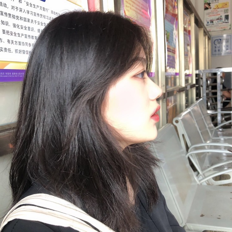 GARACIA-浙江省·嘉兴市·桐乡市--168cm，47kg，可接买家秀，衣服首饰