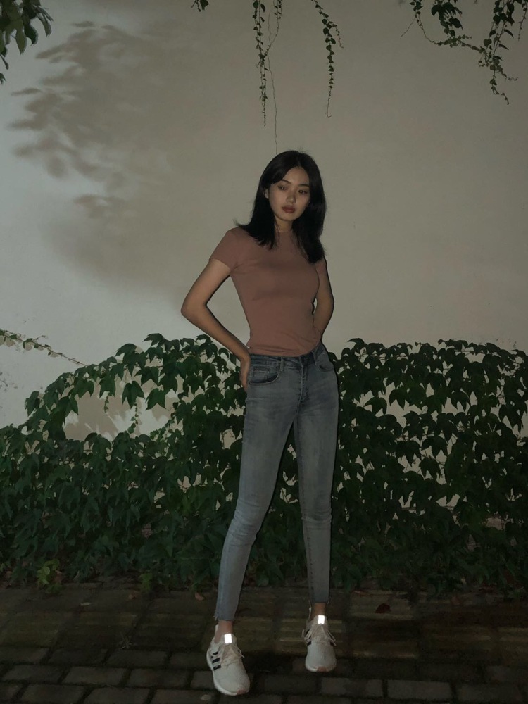 GARACIA-浙江省·嘉兴市·桐乡市--168cm,47kg,可接买家秀,衣服首饰