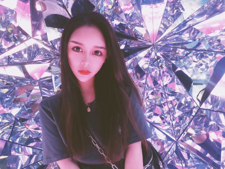  -江苏省·南京市·栖霞区--可接衣服 首饰 美瞳 都可接 有仙女需要的联系