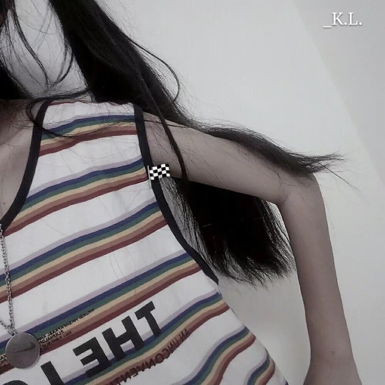 你的少女.-湖南省·怀化市·溆浦县--接寄拍!风格不定!可甜可盐!!
