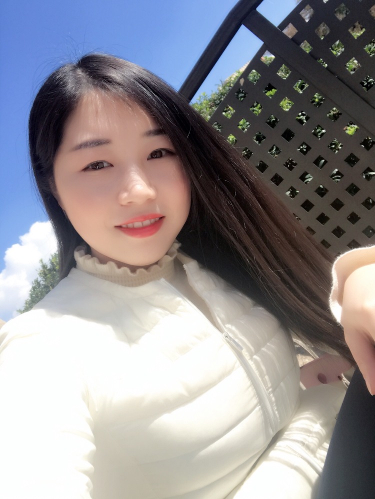 Cristal🍀-湖北省·武汉市·武昌区--完美主义者,会拍照、会P图、会后期剪辑制作视频。可接衣服、饰品、包包、鞋子等网拍。