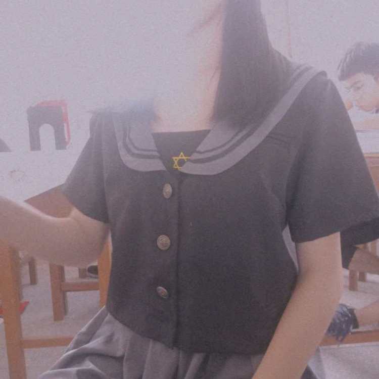 伊利琪💕-广东省·茂名市·电白区--喜欢拍照,也经常出去户外拍照,会剪辑视频,接买家秀,寄拍