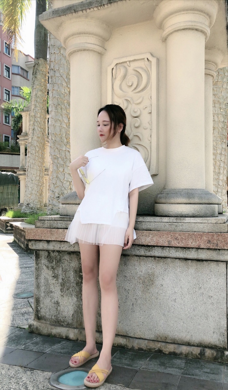 小鹿鹿要萌-广东省·广州市·天河区--接拍买家秀,小视频,***,微博,抖音推广。承接各种买家秀单子放单。