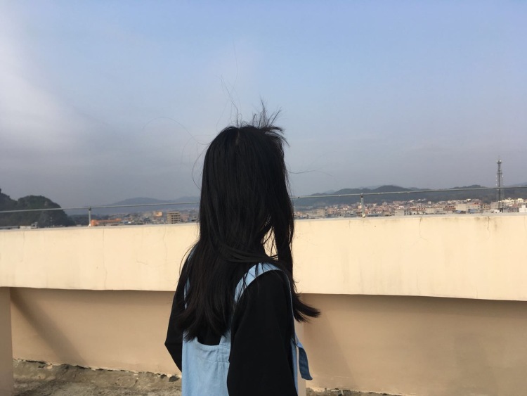 看我网名这么长哎呀呀字数够了唔唔-广西壮族自治区·南宁市·横县--眼睛好看 会拍照会p图 长头发 有锁骨 可寄拍上衣裤子帽子项链手链美瞳 鞋子 网拍买家秀