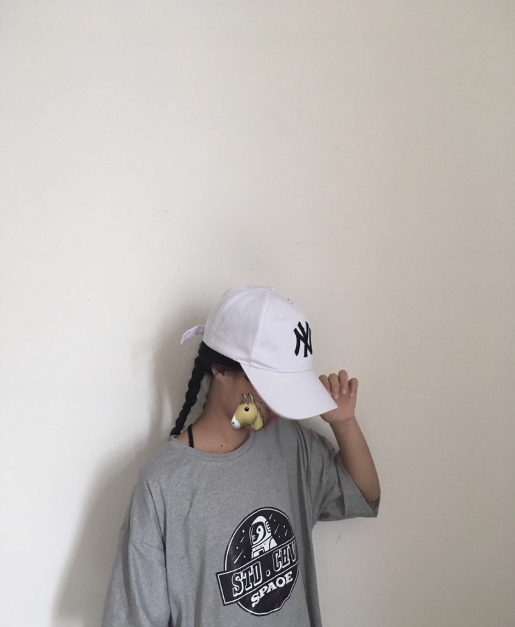 看我网名这么长哎呀呀字数够了唔唔-广西壮族自治区·南宁市·横县--眼睛好看 会拍照会p图 长头发 有锁骨 可寄拍上衣裤子帽子项链手链美瞳 鞋子 网拍买家秀