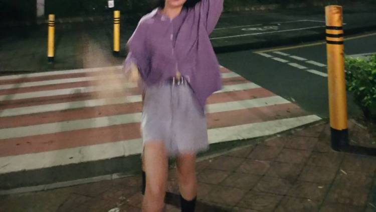 西西-广东省·深圳市·龙岗区--你的小可爱正向你跑了,快找我接单吧