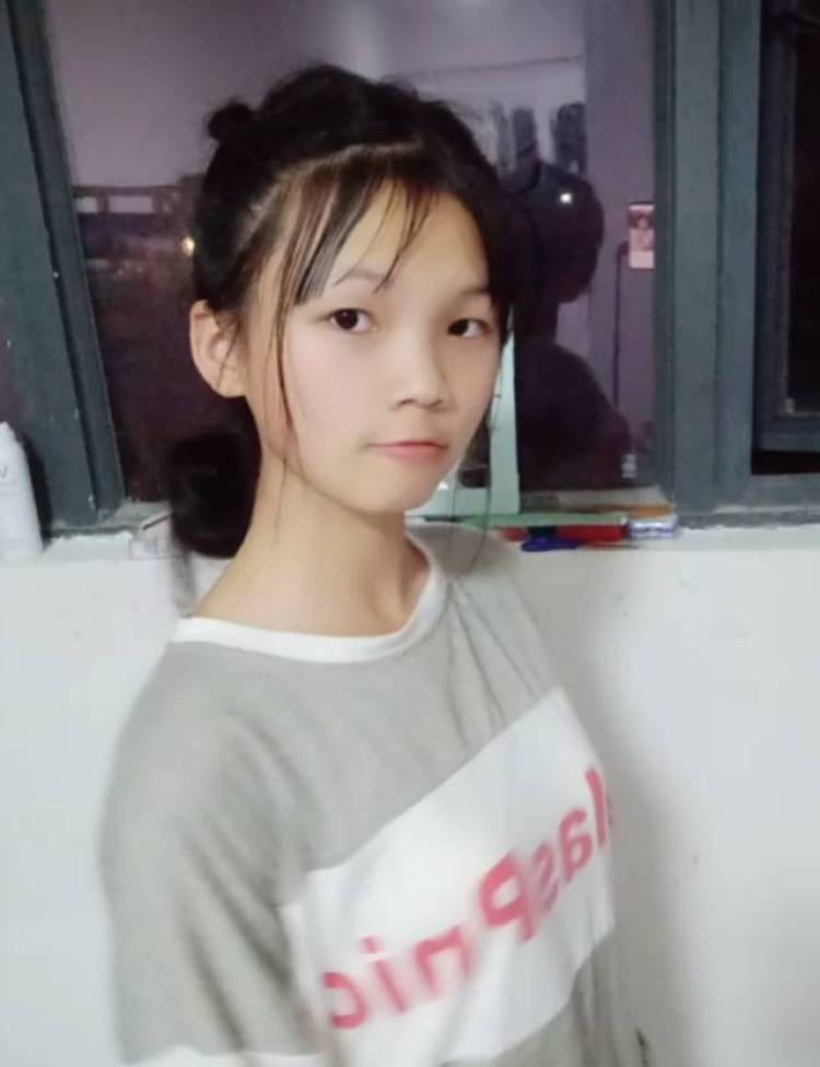 不吃糖-贵州省·贵阳市·花溪区--网拍,寄拍都可以