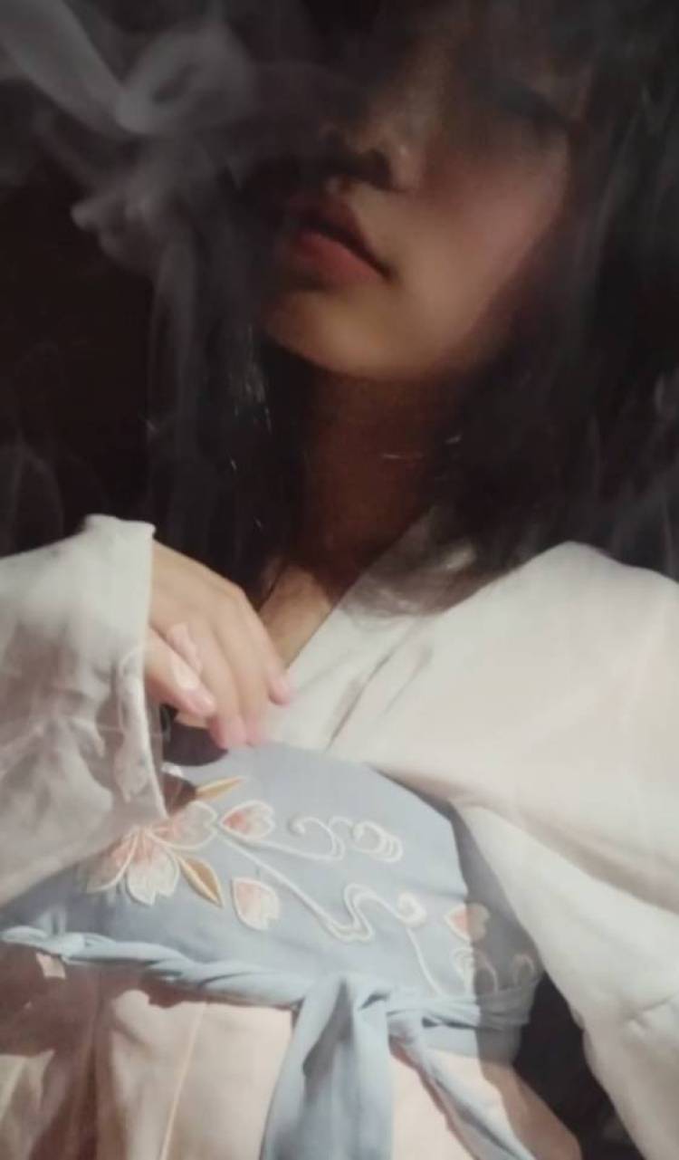 不吃糖-贵州省·贵阳市·花溪区--网拍,寄拍都可以