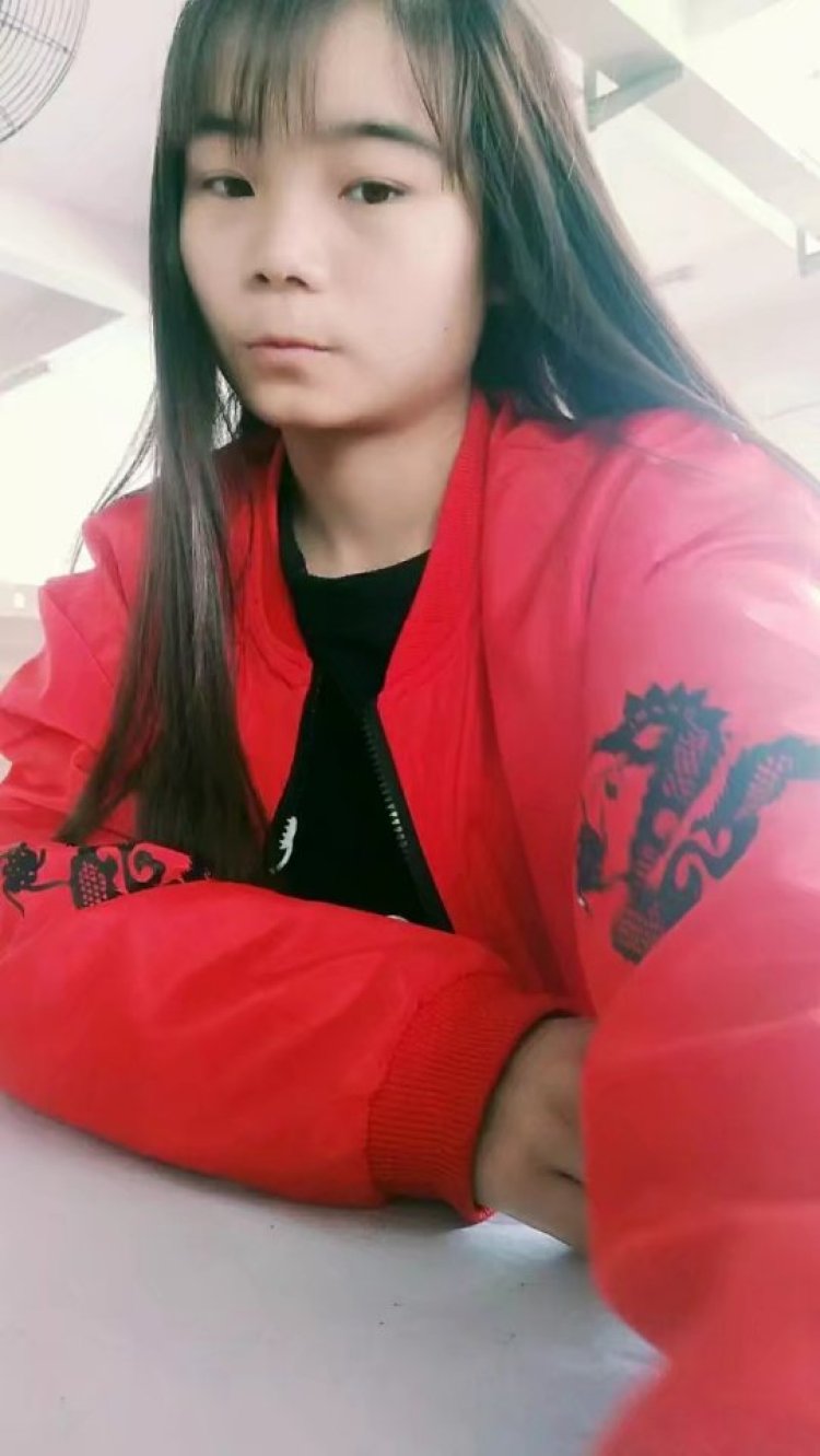 暧昧是毒i-贵州省·六盘水市·水城县--新人想接单 喜欢拍照 身高150 体重70到 80
