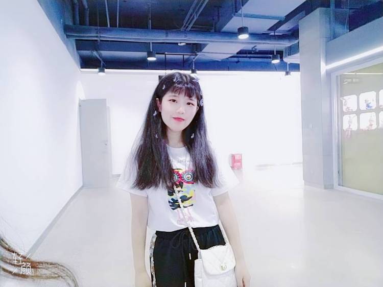M.yz-河北省·邢台市·平乡县--接单，然后随便接哈哈，佣金没有太高要求
身高不高体重不重❤ 期待合作