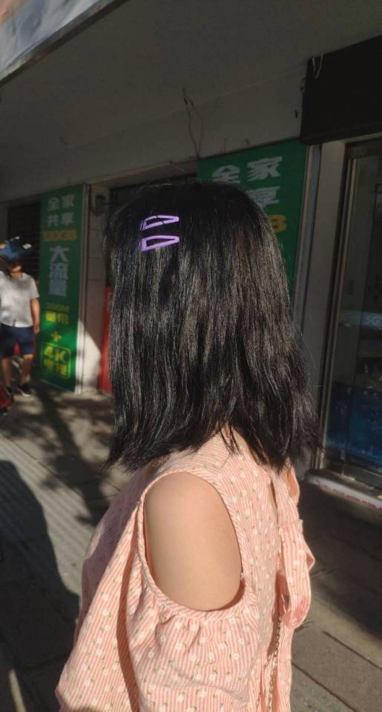 苏岑屿€-湖南省·湘西土家族苗族自治州·永顺县--很会拍照哦,什么风格都可以