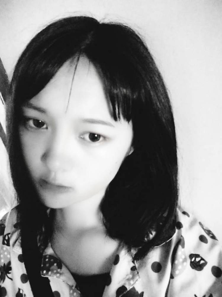 苏岑屿€-湖南省·湘西土家族苗族自治州·永顺县--很会拍照哦,什么风格都可以
