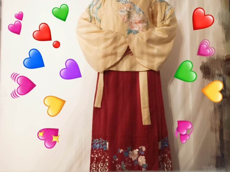 すぎ🌸-四川省·宜宾市·宜宾县--1.买家秀寄拍优先
2.身高165CM 体重50kg 形象气质佳 身材匀称 脾气稳重负责有担当
3.爱好特长 做手工,美术拍照录视频
4.做过销售,客服,簪娘