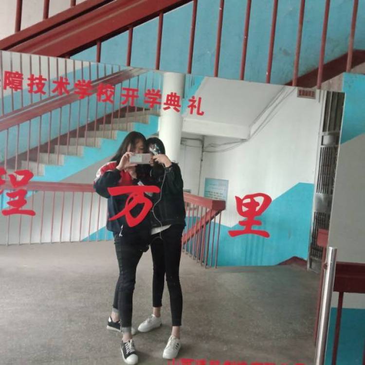 奶奶🙈-山西省·长治市·屯留县-抖音微博快手等等-可以接任何单,3-5米以上
希望大家相信我的能力