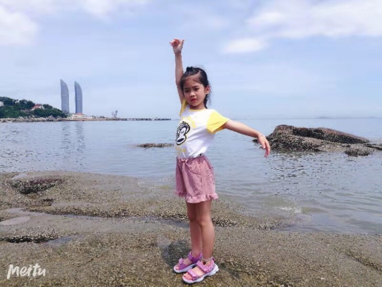 凡凡-浙江省·杭州市·西湖区--凡凡,女宝,7岁,120cm,40斤,可以接买家秀,商拍。
