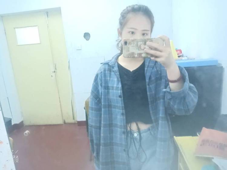 🎃-四川省·成都市·双流区--喜欢拍照,接受任何风格的服饰,价格好商量