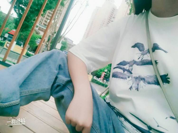 玲哥大大-贵州省·毕节市·大方县--喜欢自拍，会化妆，爱穿搭，身高160，体重90