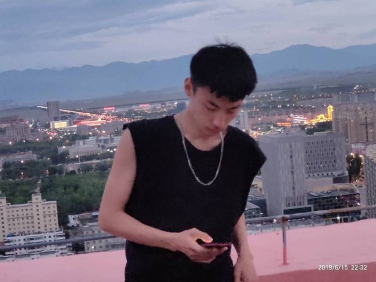 英仔爸爸-新疆维吾尔自治区·博尔塔拉蒙古自治州·博乐市--本人,最近一段时间的照片,中意的话可以来合作,来着不拒!