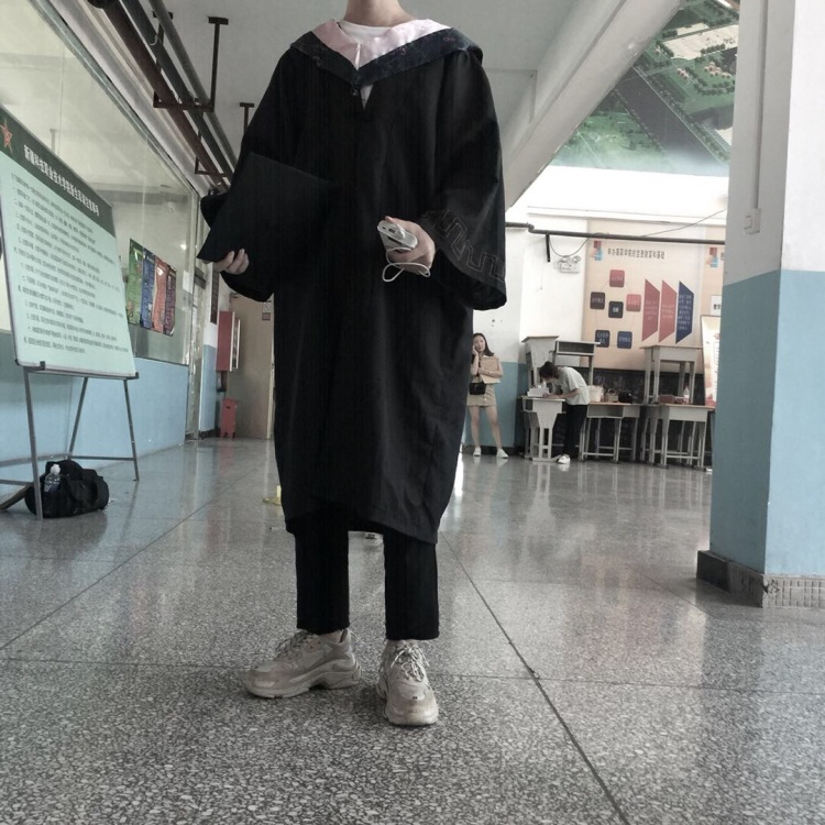 OPPO营销中心-小于-新疆维吾尔自治区·乌鲁木齐市·水磨沟区--抖音粉丝2w 擅长拍照 会用p图软件