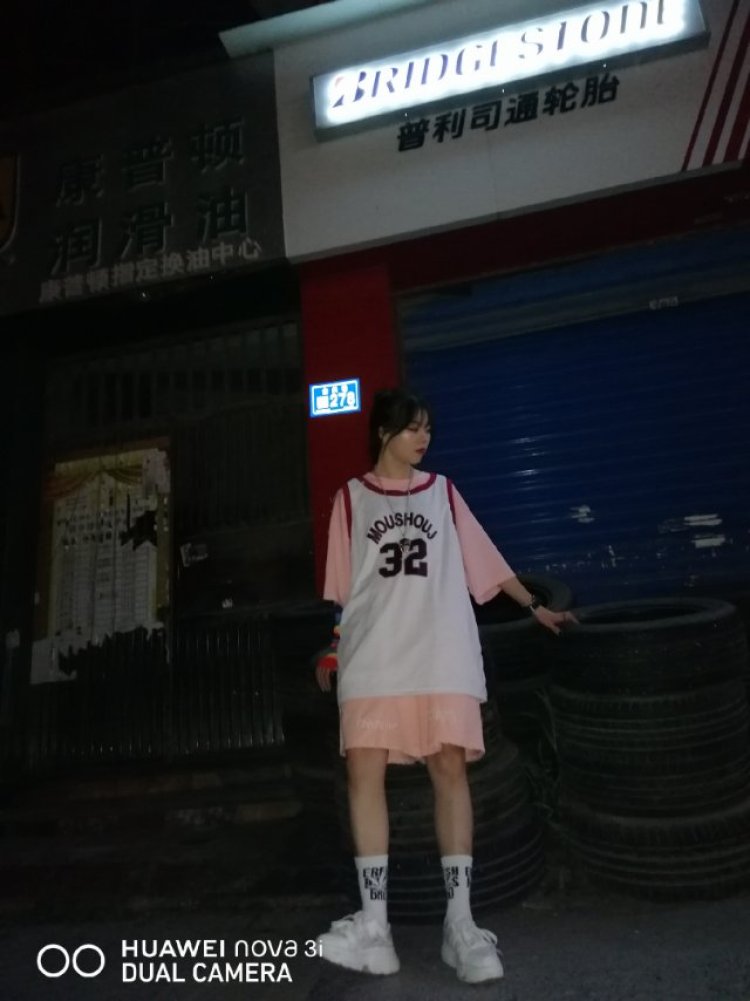 无奈🍸-贵州省·贵阳市·云岩区--身高1.65,体重98,接寄拍,详情私聊,接
买家秀 风格可以私聊。