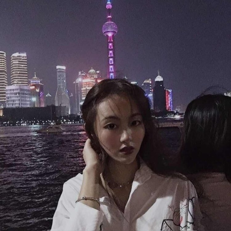 HuangShiQi-广东省·深圳市·福田区--学生 希望可以做网拍 作品一般般啦 谢谢