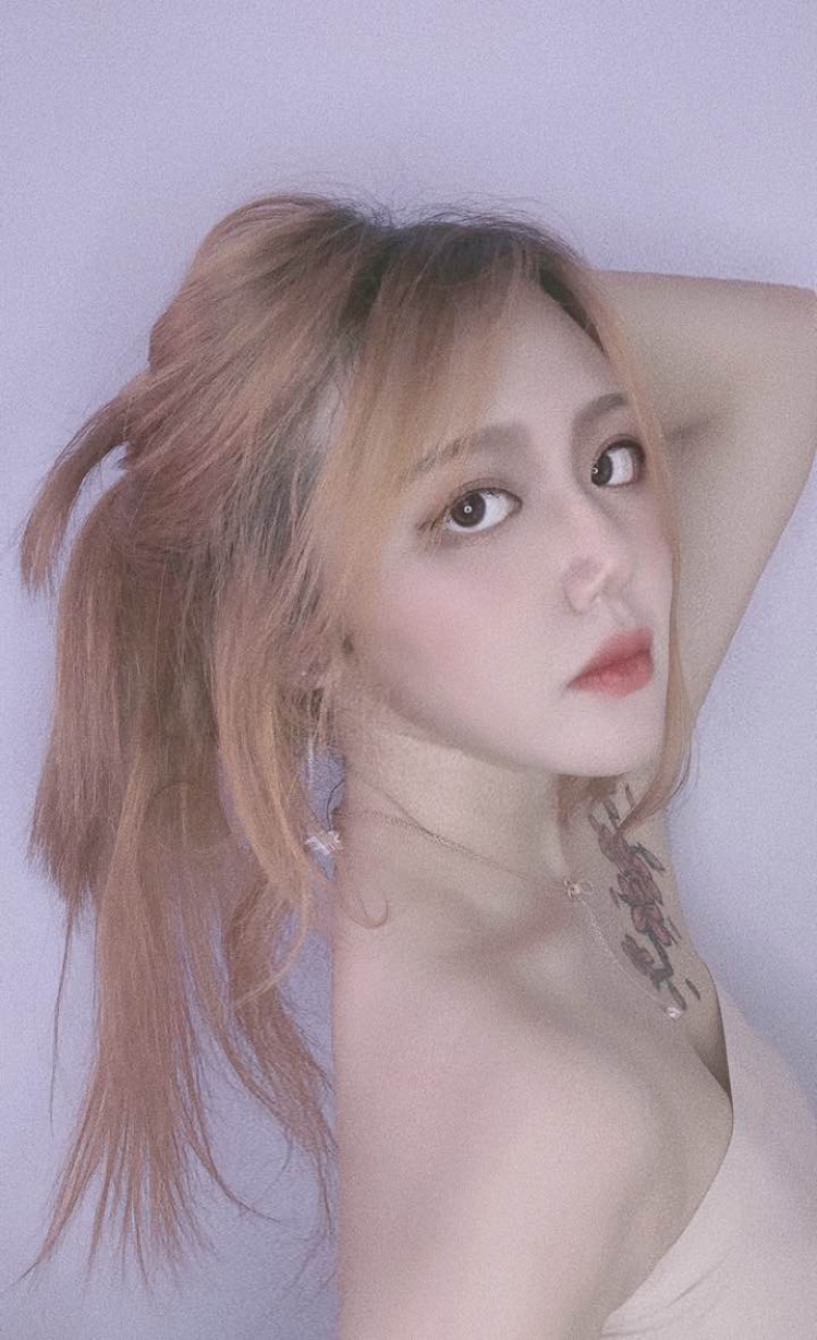 이서우💋-内蒙古自治区·呼和浩特市·新城区--身高170,可接受各种风格图片或视频,会P图会剪辑,可盐可甜