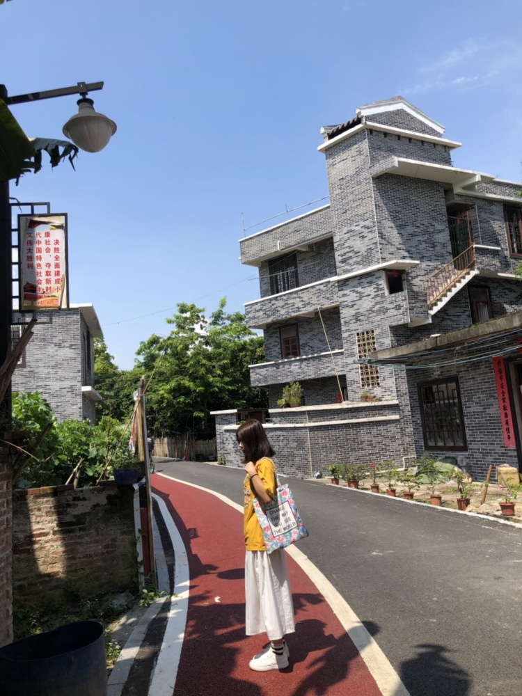 Xnana-广西壮族自治区·梧州市·龙圩区--淘气值600+ 接网拍 买家秀返图 类似的单子
什么风格都可以 就算不行的也我也会尝试一下 会P图 弄滤镜