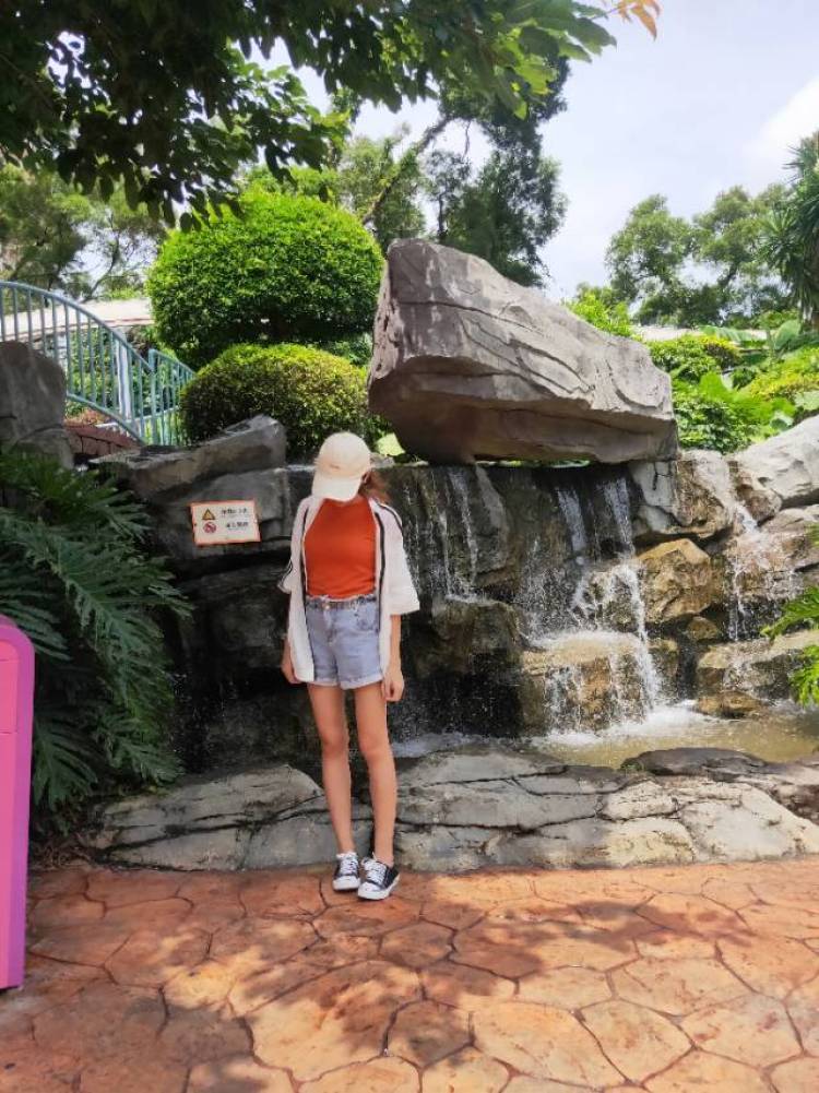 语 💞儿-福建省·泉州市·丰泽区-抖音-喜欢自拍,抖音粉丝十万