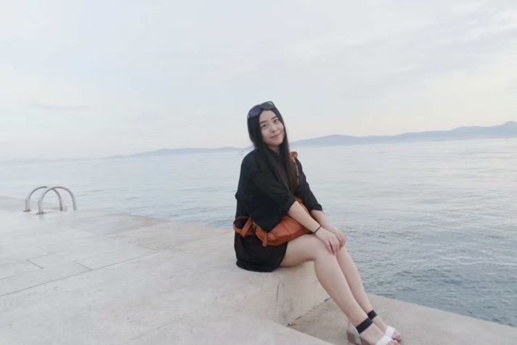 Rainie-上海市·上海市·浦东新区--特长:唱歌,舞蹈