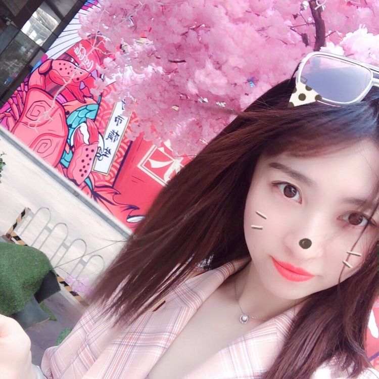 是小柠柠柠柠檬啊🍋-河北省·石家庄市·新华区--接受寄拍,服饰,首饰,护肤品均可