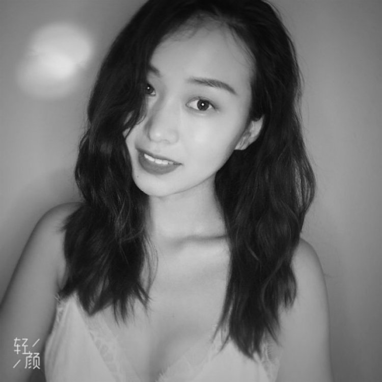 棉花糖🌸-河南省·郑州市·管城回族区--有美颜灯,可以出高清图,喜欢拍照P图!风格多变。