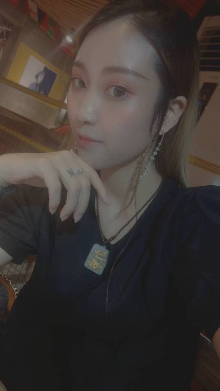 欧束刘依-湖北省·武汉市·汉阳区--我是服装批发,穿版模特.有经验,可以联系我