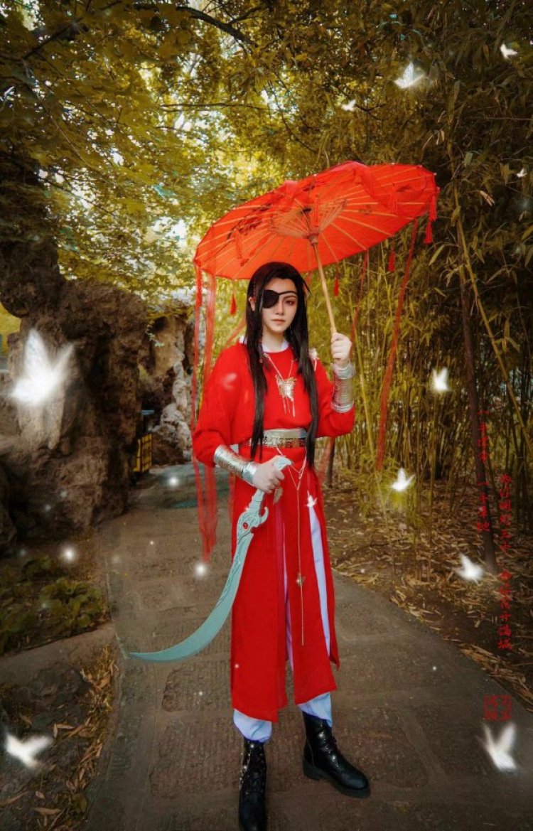 洛仙-山西省·太原市·万柏林区--天官赐福：血雨探花花城cos正片
抖音：洛仙     coser洛仙
日常服寄拍 cos服寄拍 接触过这方面工作