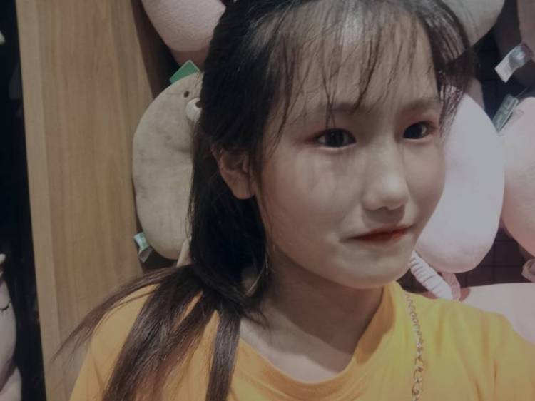 是谁.-安徽省·阜阳市·太和县--身高一米五八的女孩子，现在是初中生，然后我可以做一些模特网拍，买家秀啦~什么风格的衣服我都可以搭好，初来乍到，请多指教♡