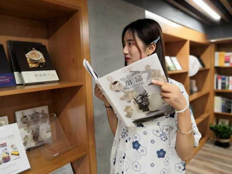 西柚味的豆沙卷-山东省·泰安市·岱岳区--可拍照可修图嘻嘻嘻