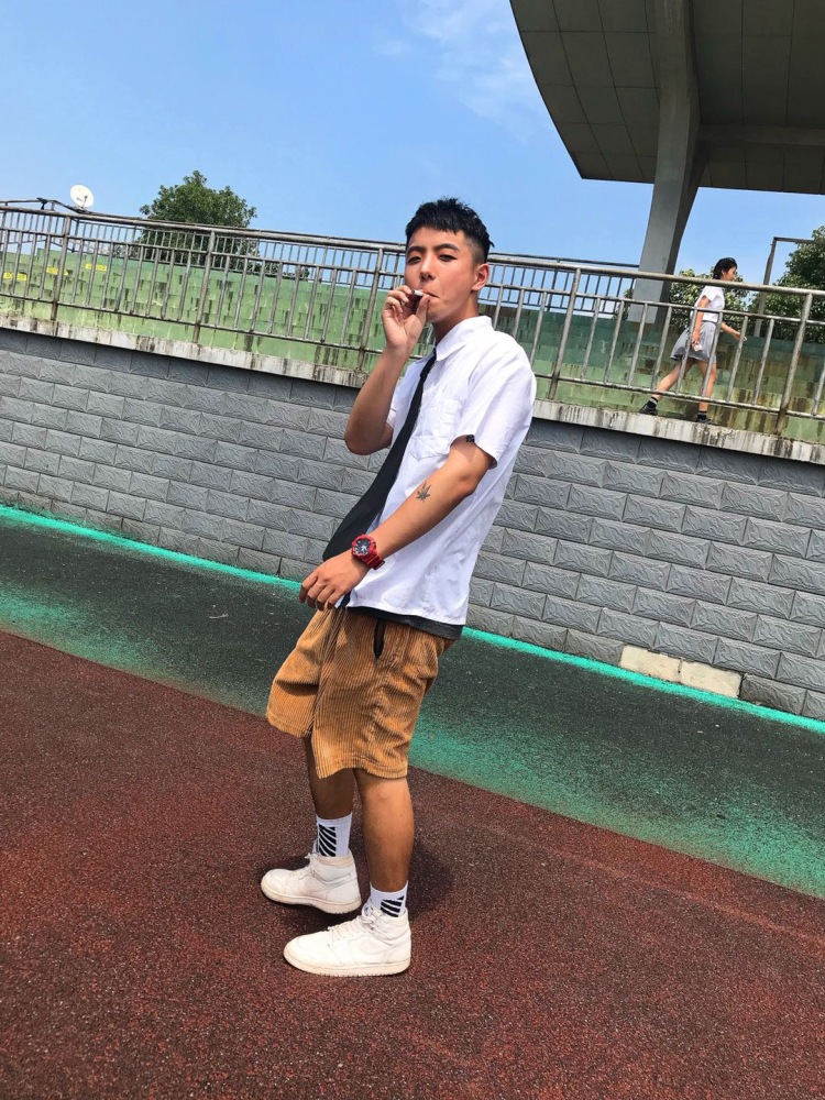 Joe.-湖南省·长沙市·开福区--第一次发这个哈哈哈
想试试看有没有甲方爸爸找我合作哈