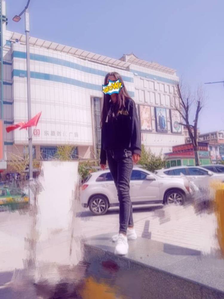 拜月.-山西省·大同市·矿区--需要走量的商家,可以联系我哟,我是一个网络主播,负责推广产品,和直播销售,当过平面模特,现在是大学生,时间较多,出图快,有耐心,会拍照,会简单的p图,快快来合作吧❤
