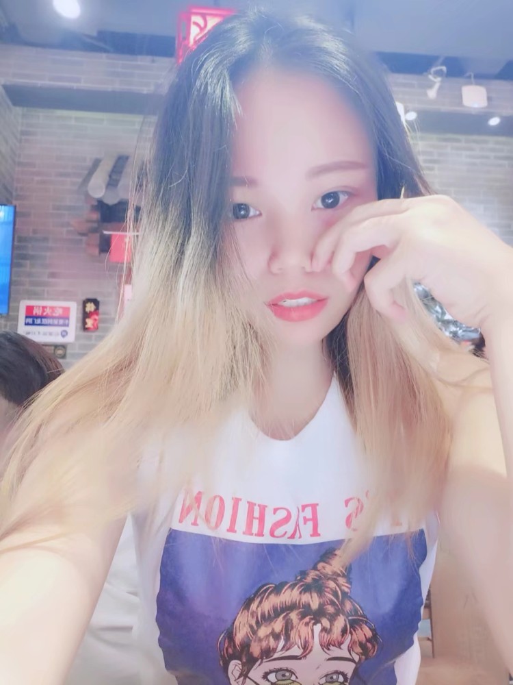 💋 几分深爱ゞ-广东省·佛山市·三水区--会拍照 会ps
身高155 重45kg
可以尝试各种风格的衣服😏。