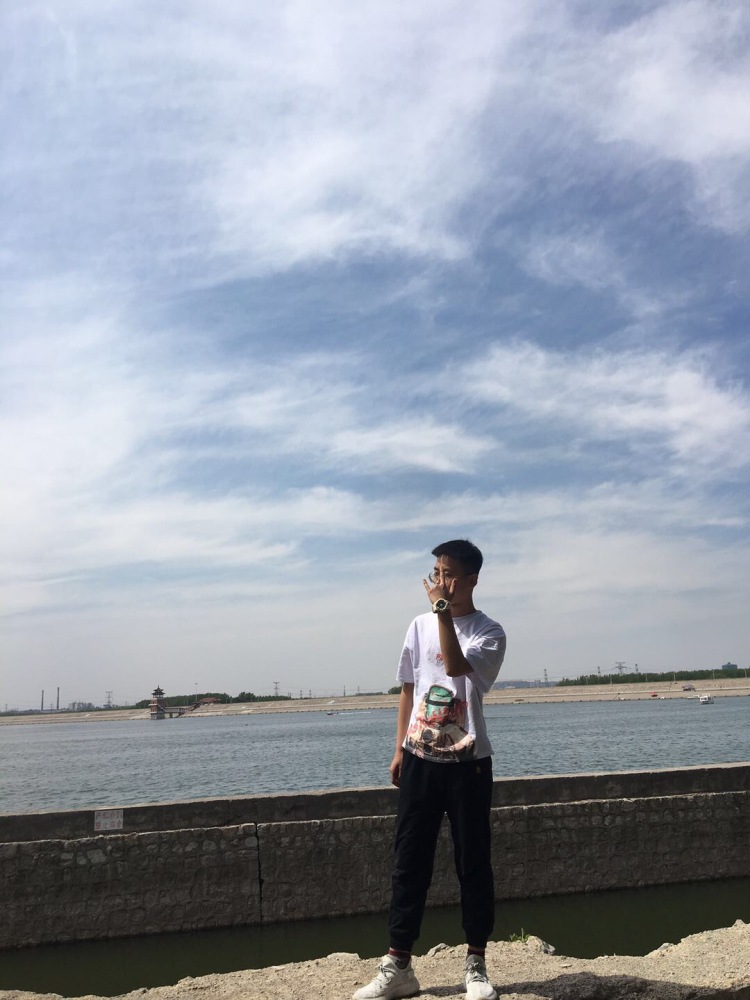 w-山西省·长治市·郊区--会p图会拍照会搭配,多种风格,能够按时完成任务,长期合作