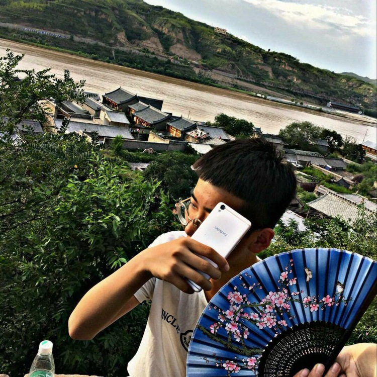 w-山西省·长治市·郊区--会p图会拍照会搭配,多种风格,能够按时完成任务,长期合作
