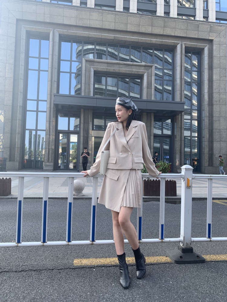 hey-安徽省·合肥市·包河区--本人166体重86斤,热爱拍照,会p图会调色,可以接受买家秀、寄拍网拍、档口、淘宝约拍等,会按照商家的要求完成任务。分享一下上周的拍摄作品~