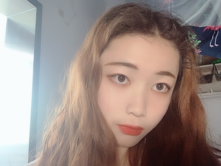慕筱-广东省·东莞市·大岭山镇--爱好拍照 有熟练的p图技术 手持苹果8和vivo nex两部手机 希望有商家找我拍买家秀