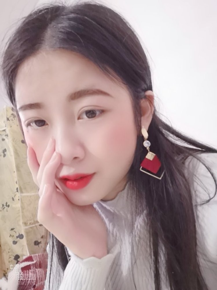 LMJ.-广东省·肇庆市·封开县--可以拍寄拍送拍。可以拍买家秀,鞋子袜子耳环首饰类淘宝详情页。会p图。