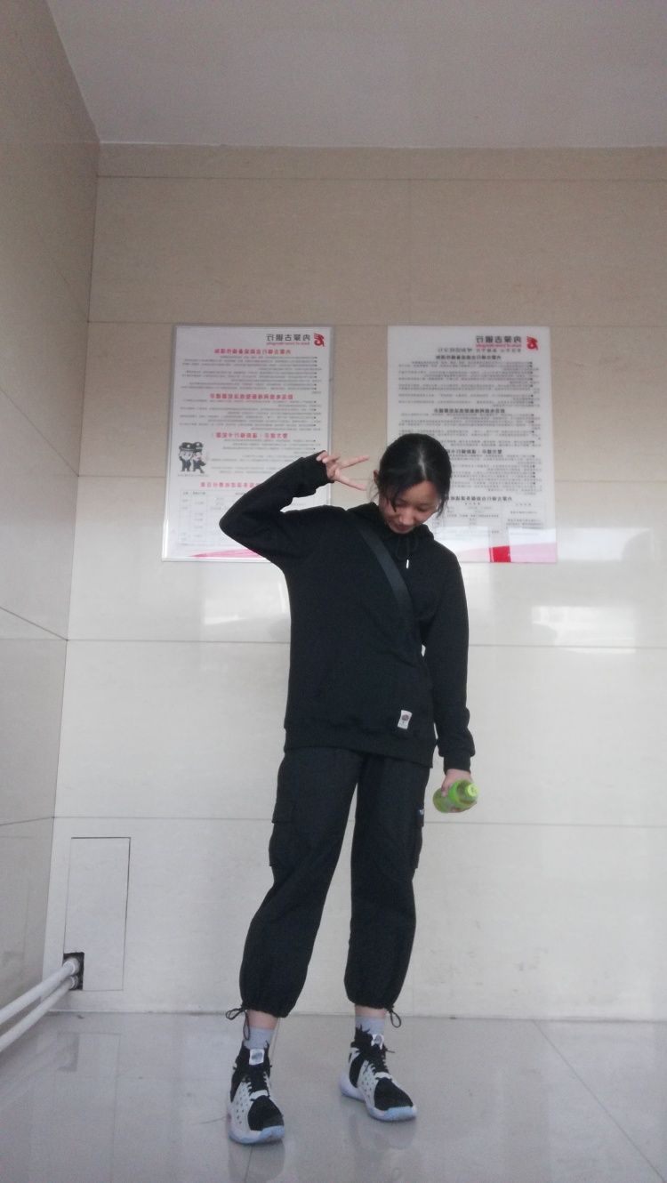 亢嘉敏-内蒙古自治区·呼和浩特市·玉泉区--会p图   会拍照   会穿搭
