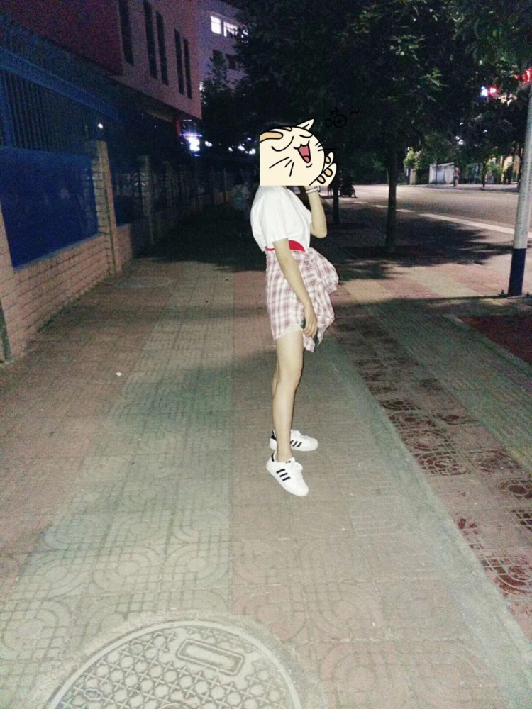 小萧萍欧尼💗-贵州省·黔南布依族苗族自治州·长顺县--会拍照,出图快,
认真负责 ,可萌可御姐。