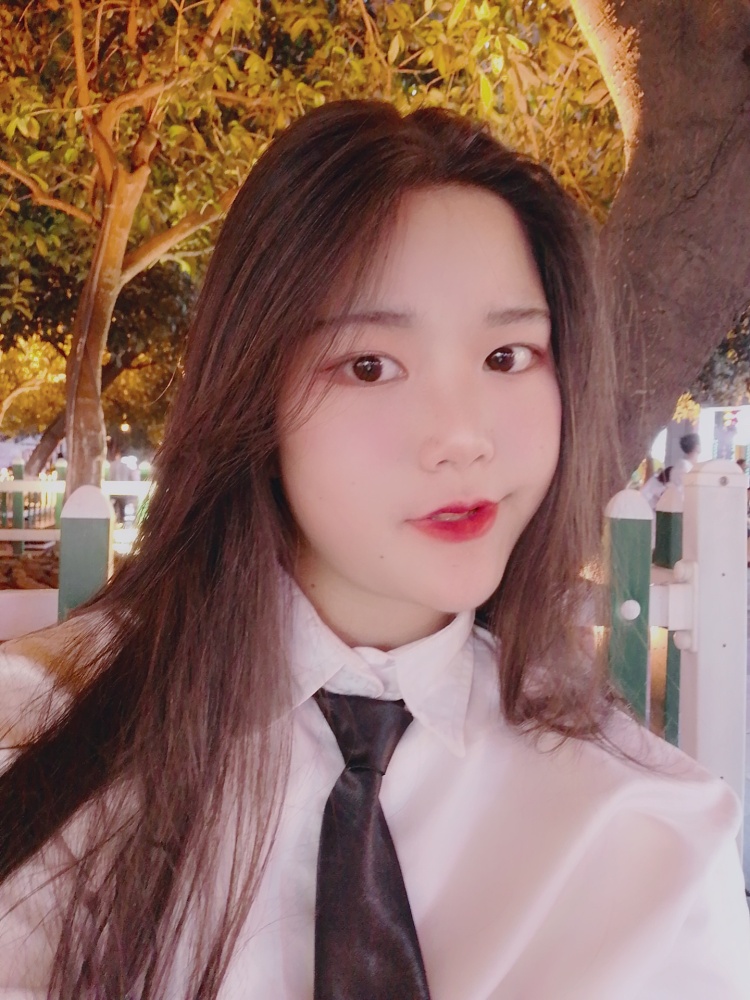 微梦-重庆市·重庆市·沙坪坝区--刚进来,发一下我的自拍照😊😊