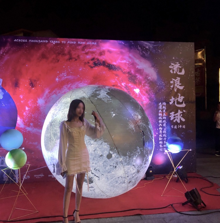 moonismylover-湖南省·邵阳市·双清区--身材偏瘦,长的还行,各类风格驾驭的还不错,照片属于比较抓眼的,有需要合作的可以联系我嗷